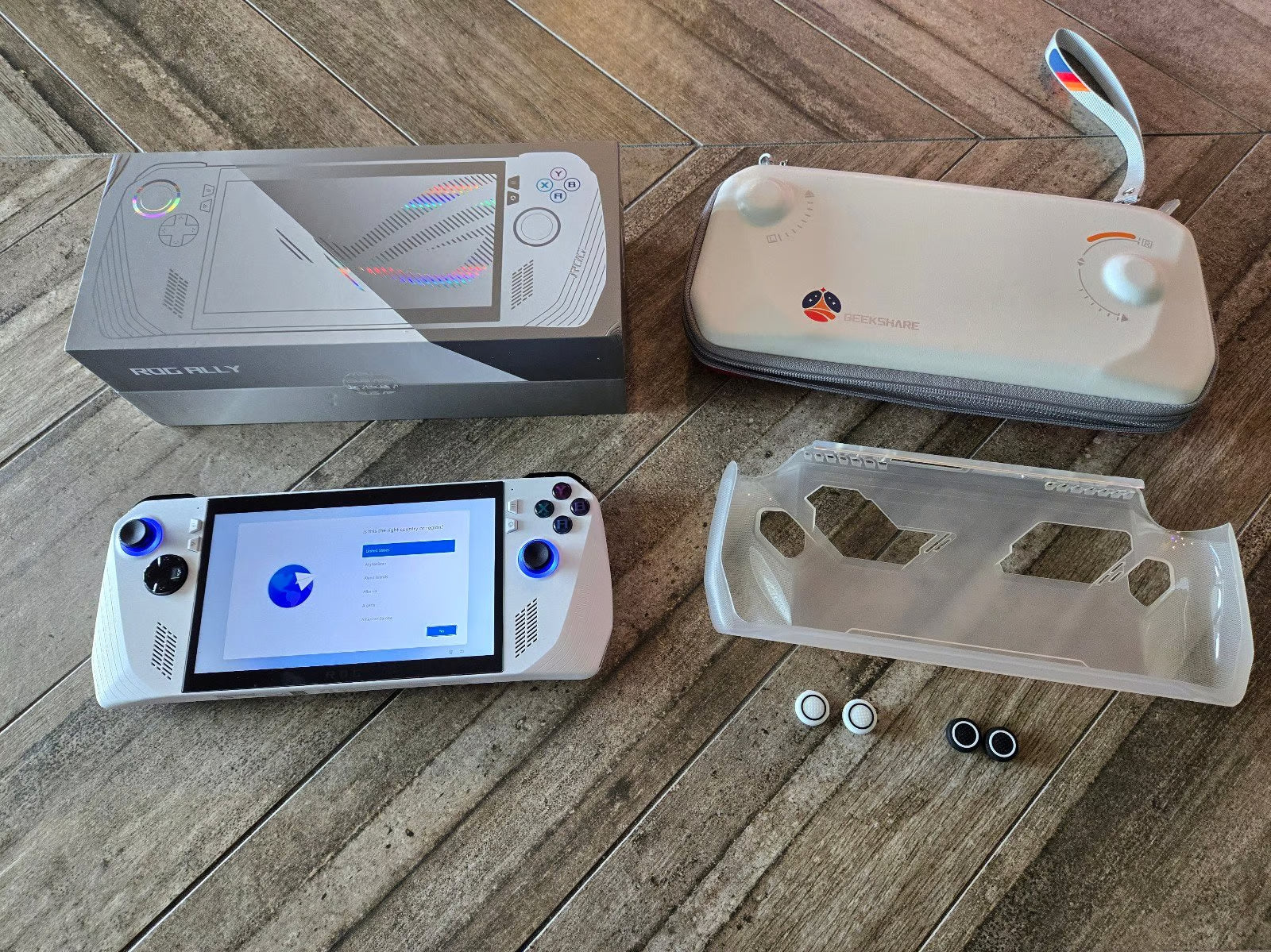 ASUS ROG Ally Z1 Extreme 2TB + Extras 6C12