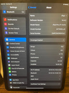 Apple iPad Pro 11in w/Keybord Folio+Apple Pencil - 64 GB Space Gray 1st Gen 2018 9E99