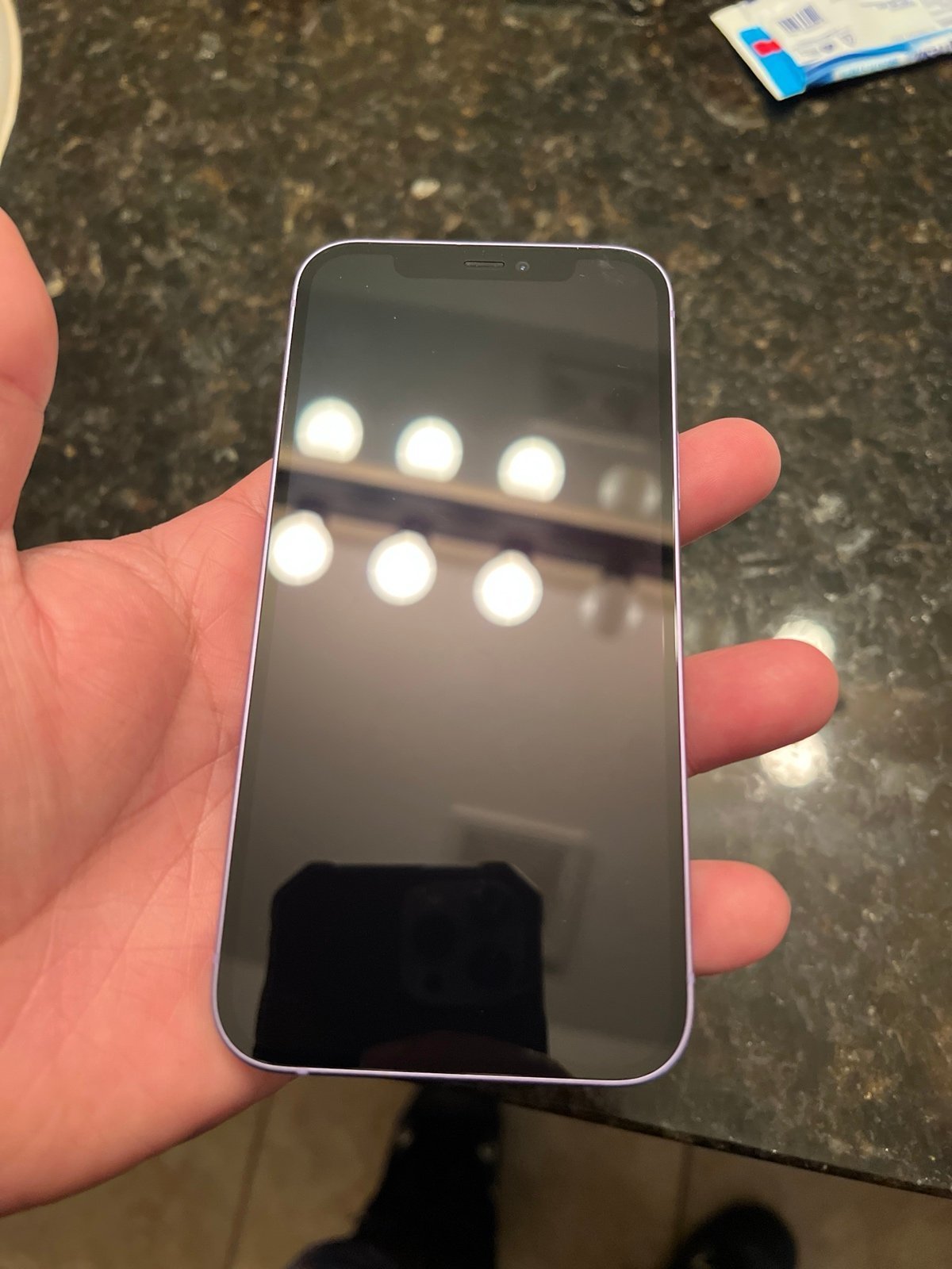 Apple iPhone 12 64 GB in Purple( Unlocked ) 2Z97