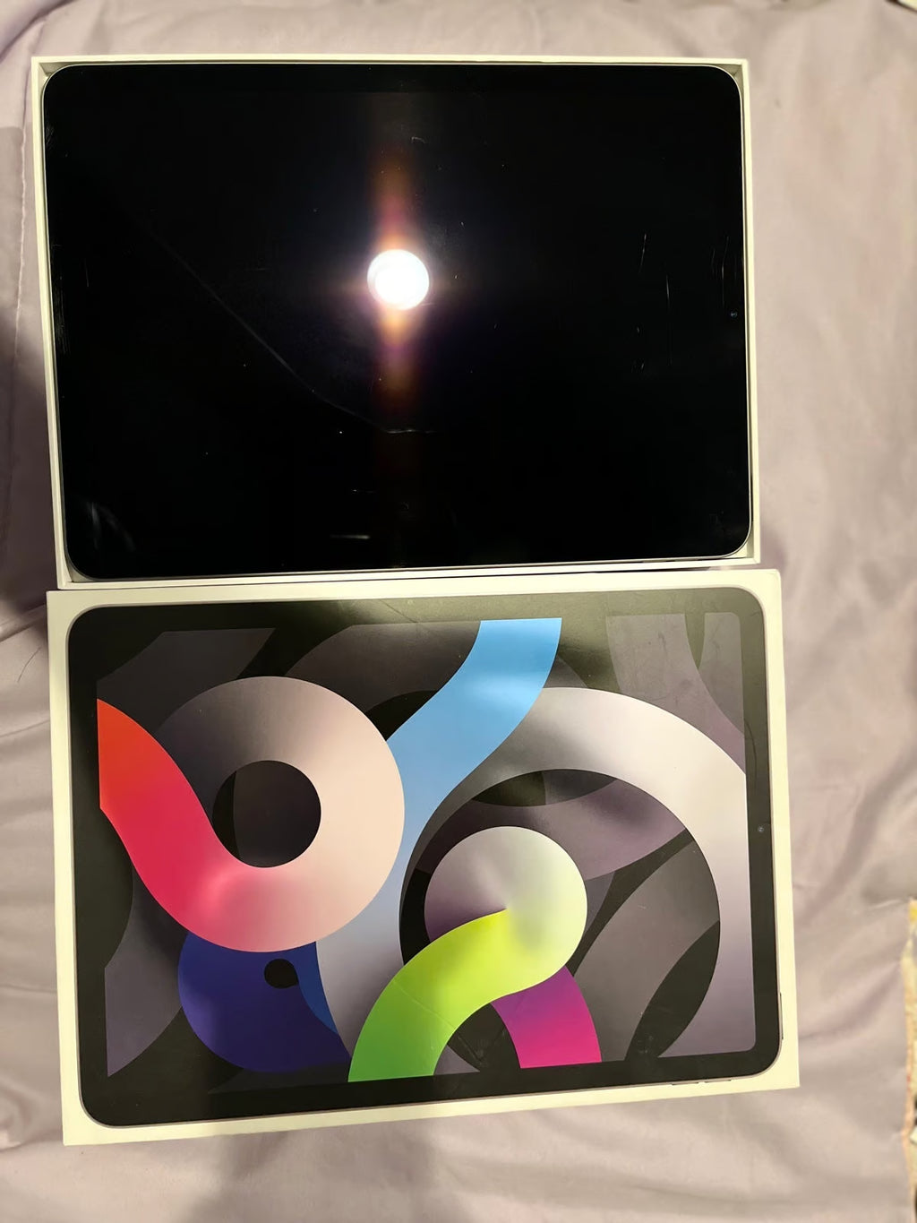 Apple iPad Air 4th Generation 64 GB 7P53