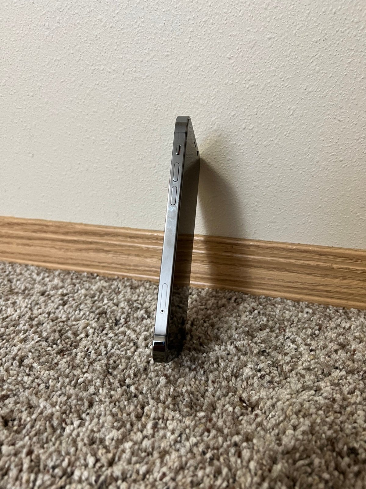 iPhone 12 Pro 128GB Graphite for any carrier 2M75