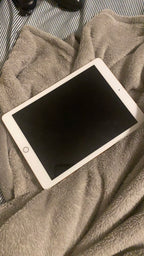 Rose Gold Ipad Pro 10in And iPhone 6s Plus Unlocked Bundle Deal 3B31