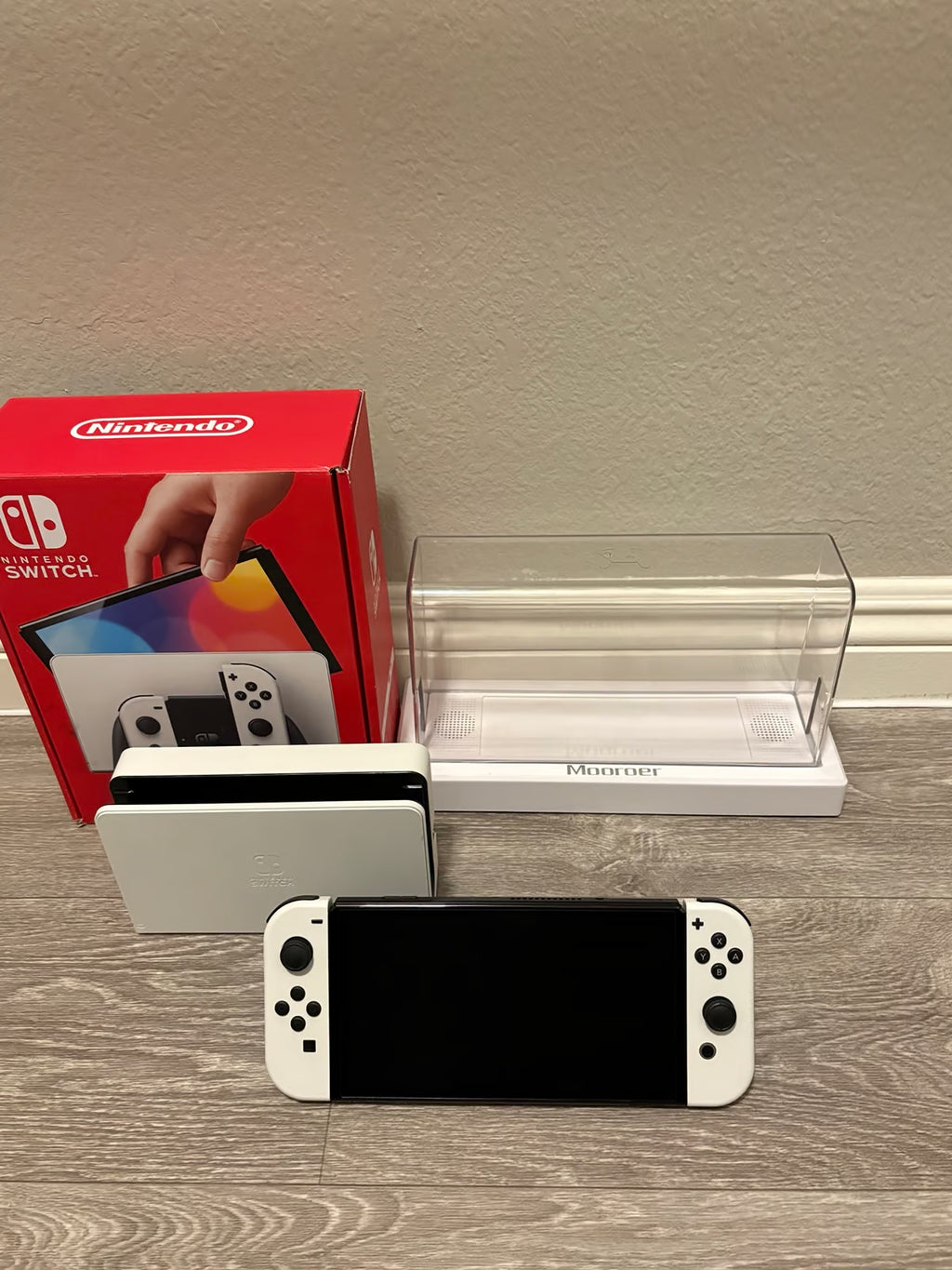 Nintendo Switch Oled w/ Accessories 1H88