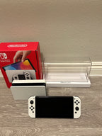 Nintendo Switch Oled w/ Accessories 1H88