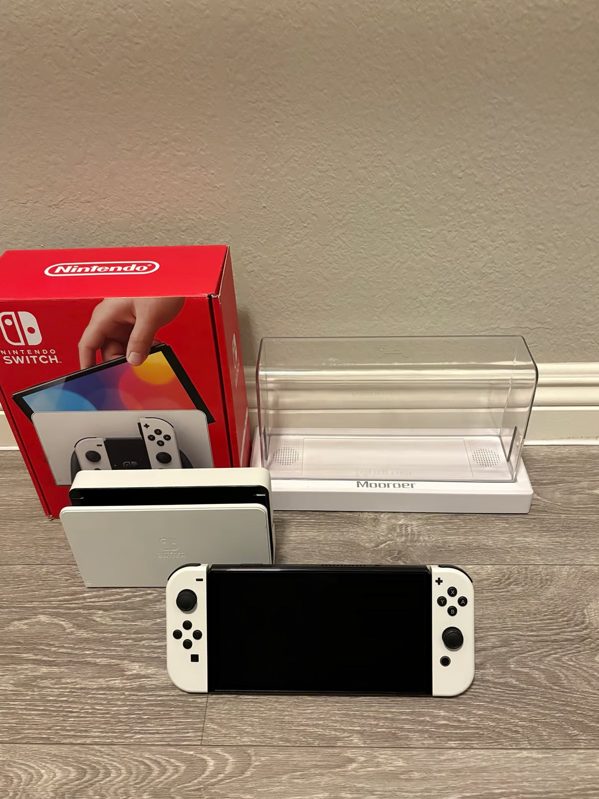 Nintendo Switch Oled w/ Accessories 1H88