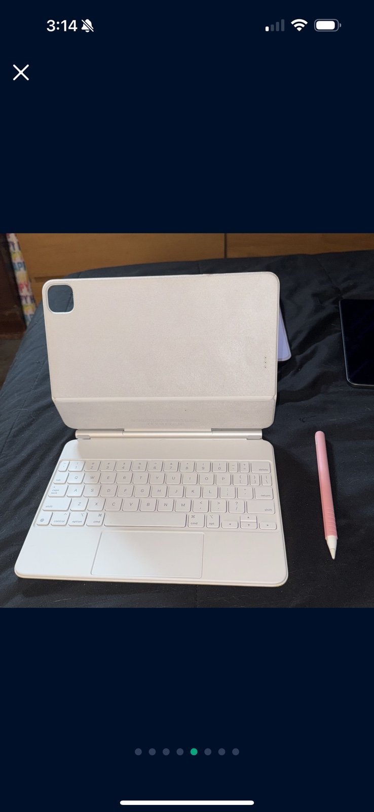 iPad Pro 3rd generation 11 inch 128gb with Apple magic keyboard and pencil!!! 7L75