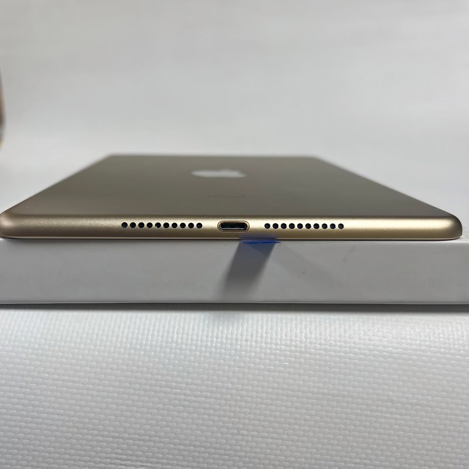 Apple iPad Mini 5th 64GB Wifi & Cellular 1X31