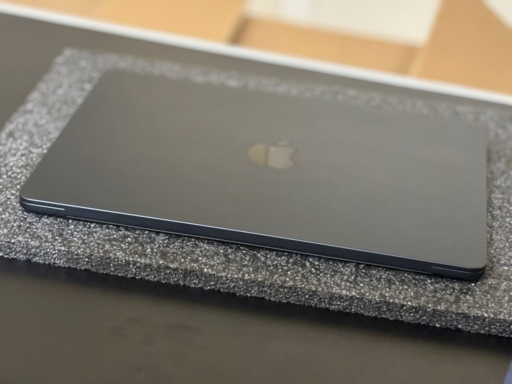 MacBook  air 13 m2 8 256 Gb midnight mly33ll/a 1U78