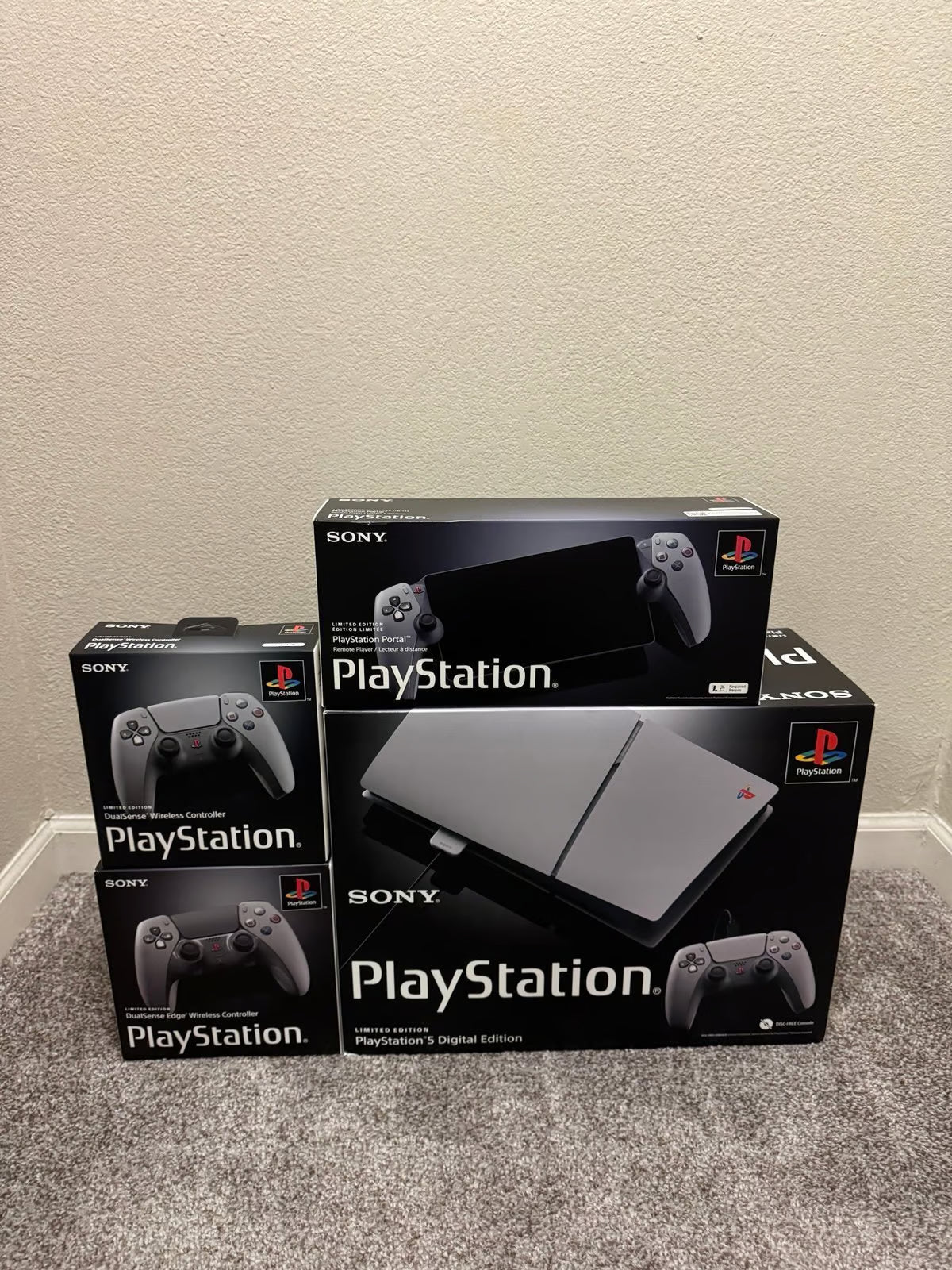 PlayStation 5 30th Anniversary Edition Console Bundle 1P12
