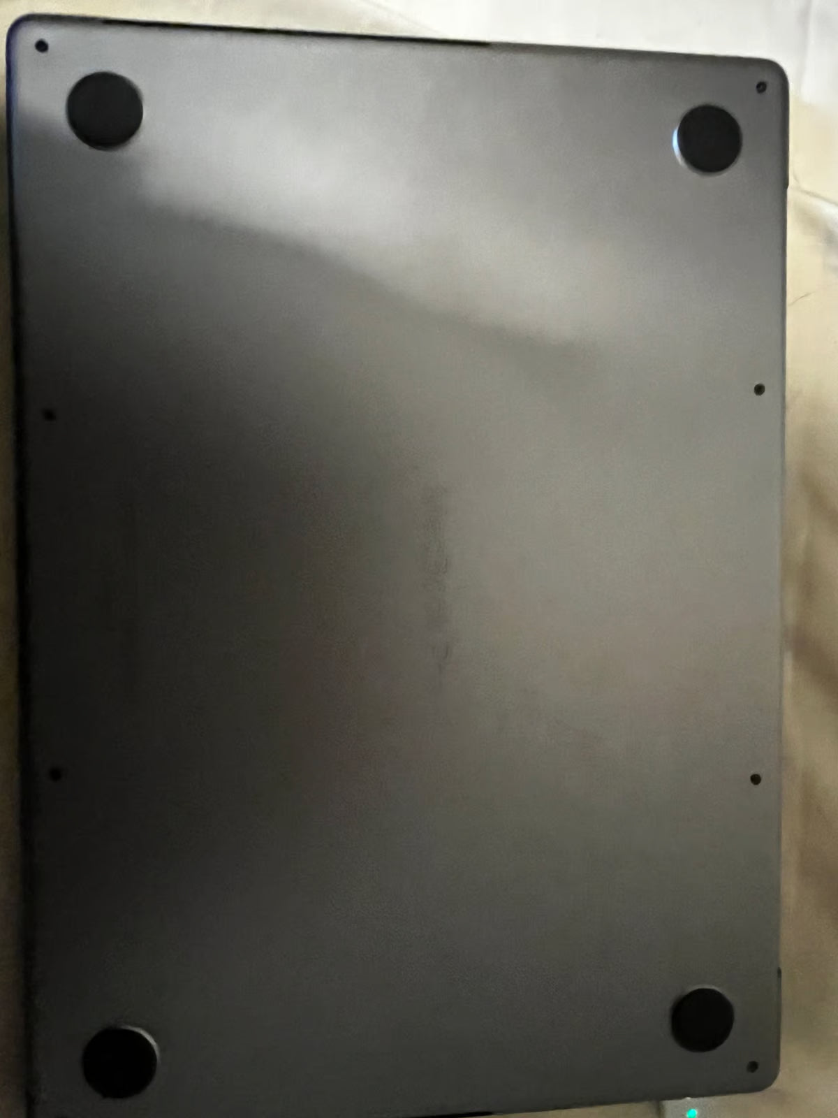 macbook pro m1 14 inch 9W13