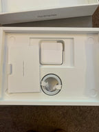 MacBook Pro 13in. M2 512GB 3D98