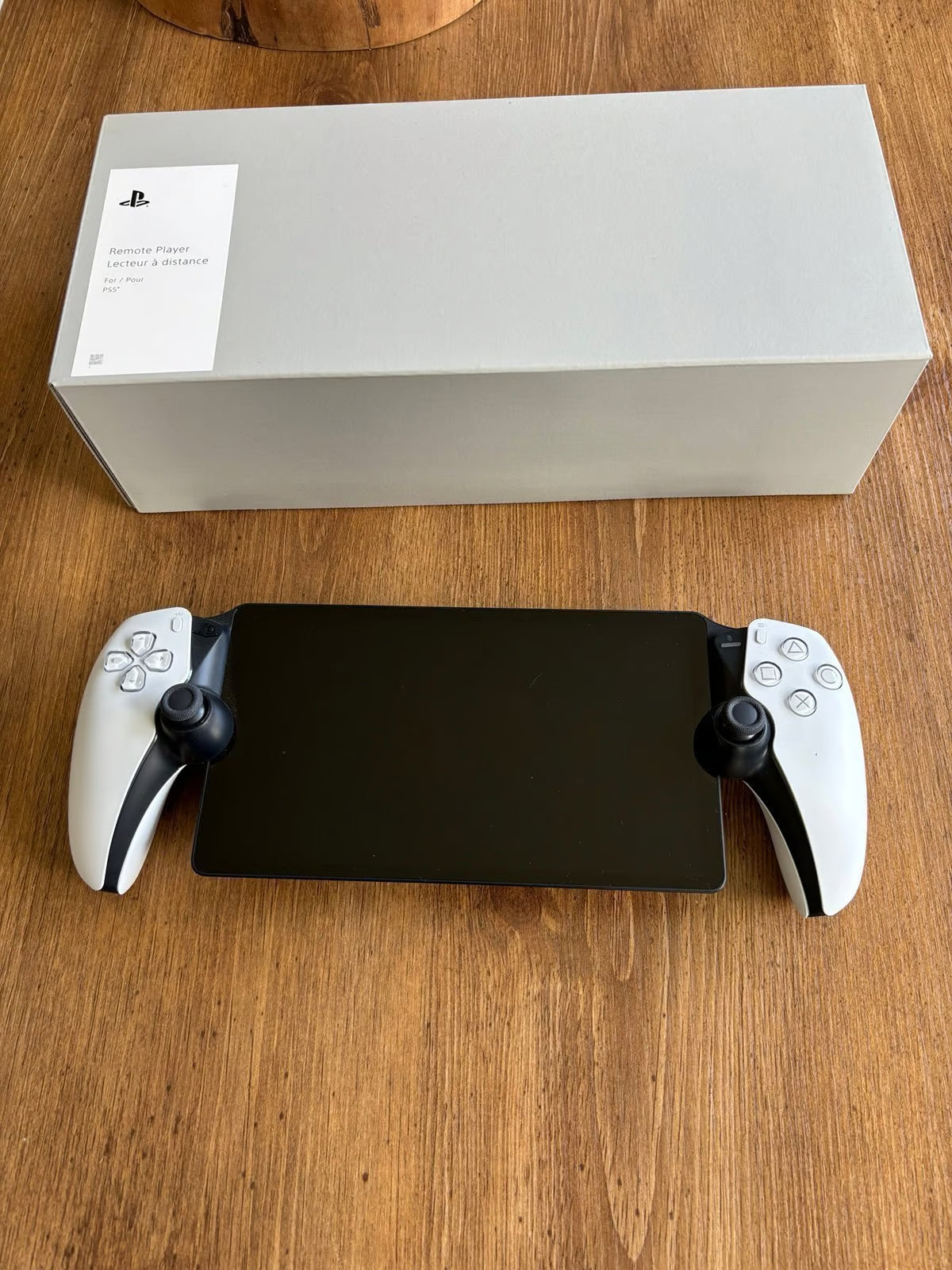 Playstation Portal with box 8S12