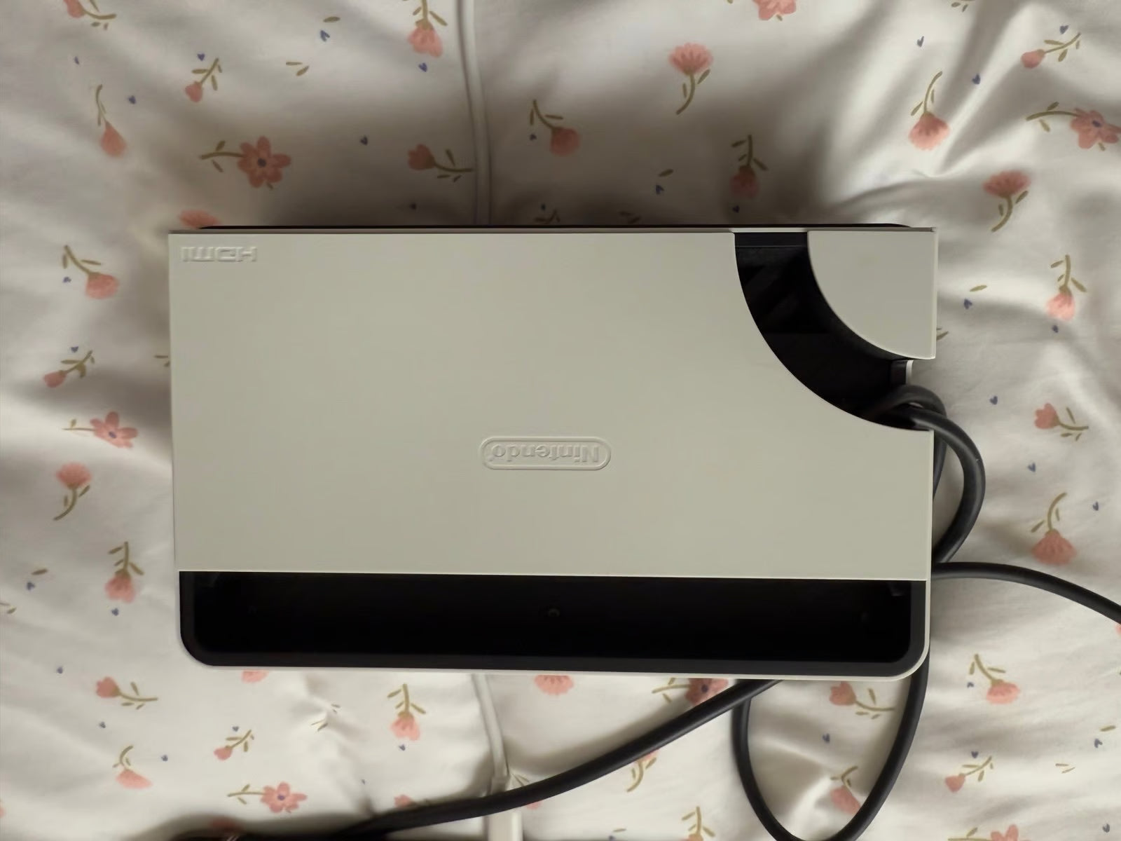 OLED white Nintendo Switch 2O95