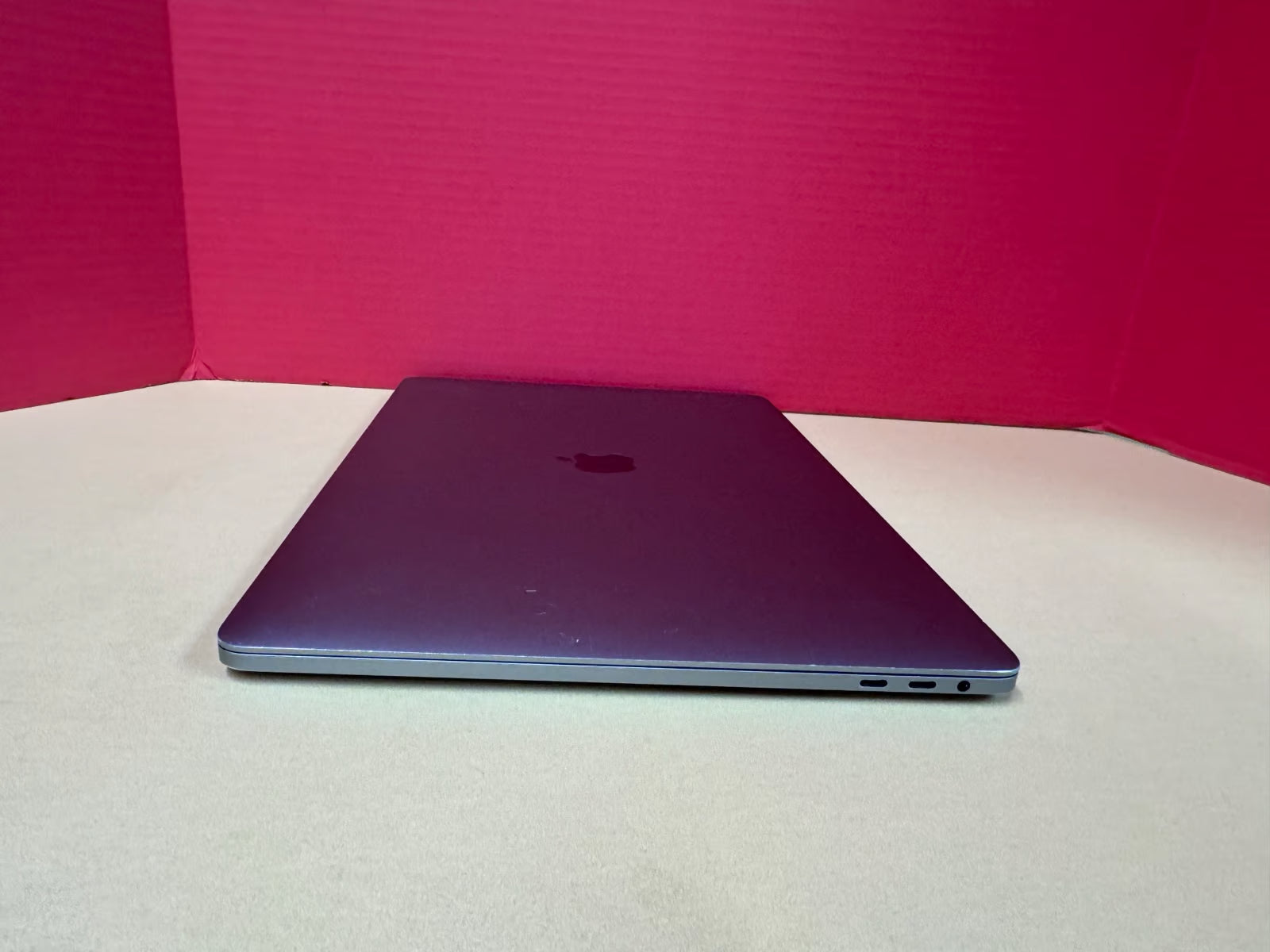 Apple MacBook Pro 15"" 2018 Space Gray 6Core i7 2.6GHz 16-512GB 4GB VDO Pro 555X 1Q25