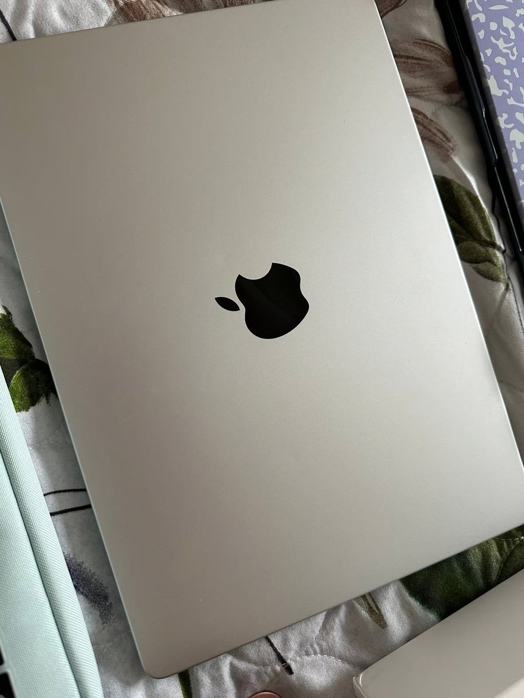 MacBook Pro 14 inch M1 Pro 512 GB SSD 16 GB RAM 1P81