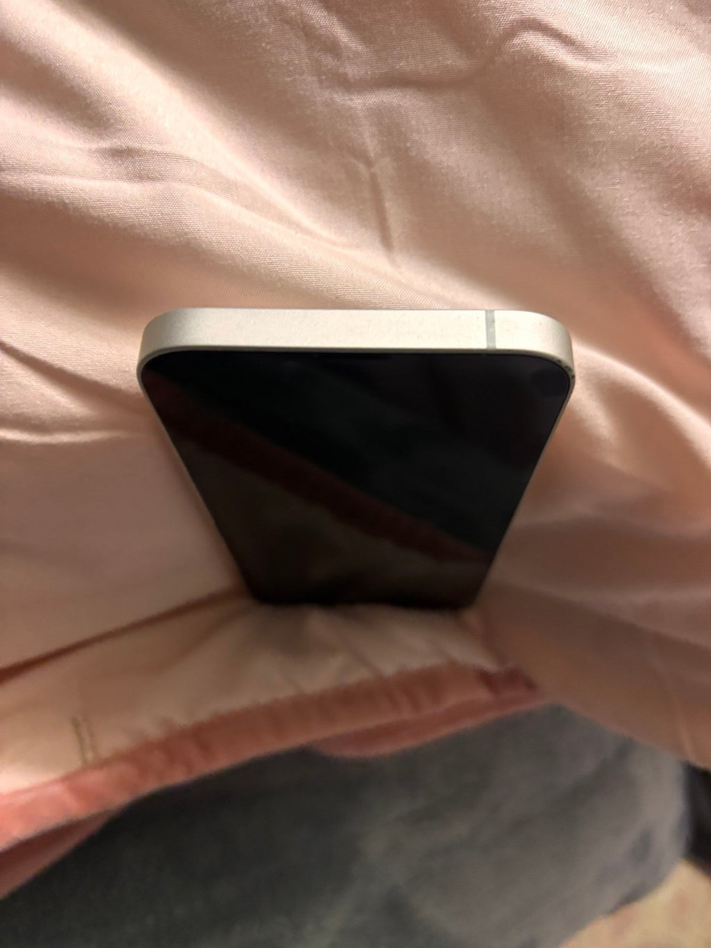 Apple iPhone 14 3C29