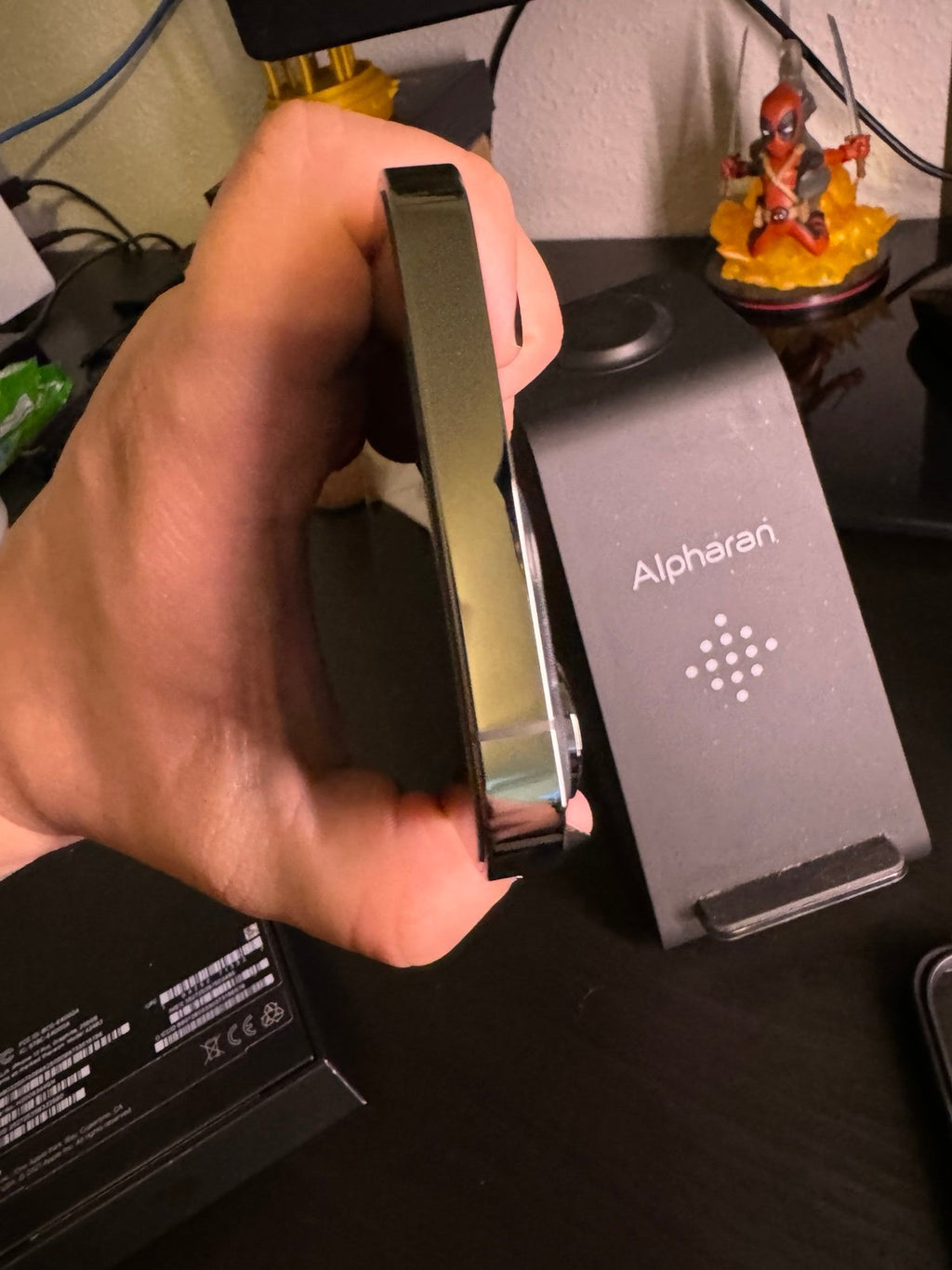 iPhone 13 Pro 256GB Unlocked (Graphite) 1V95