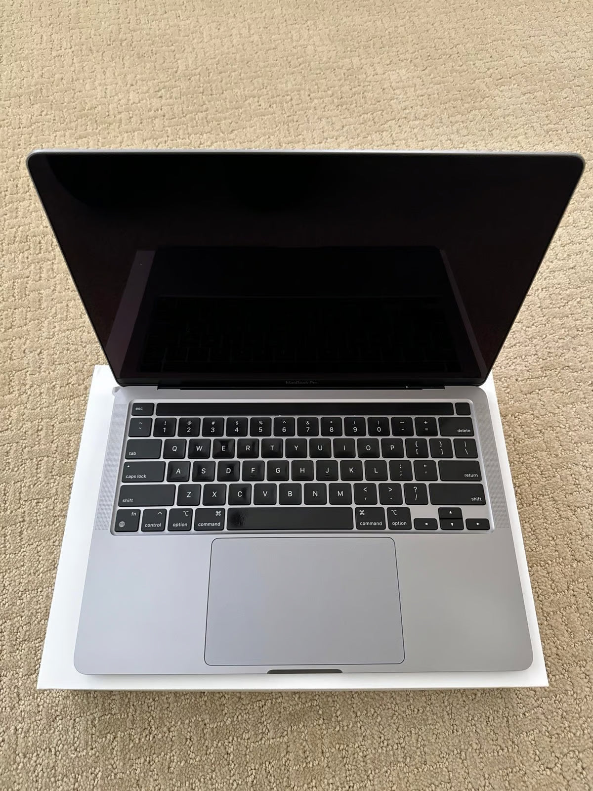 Apple MacBook Pro M1 8T99