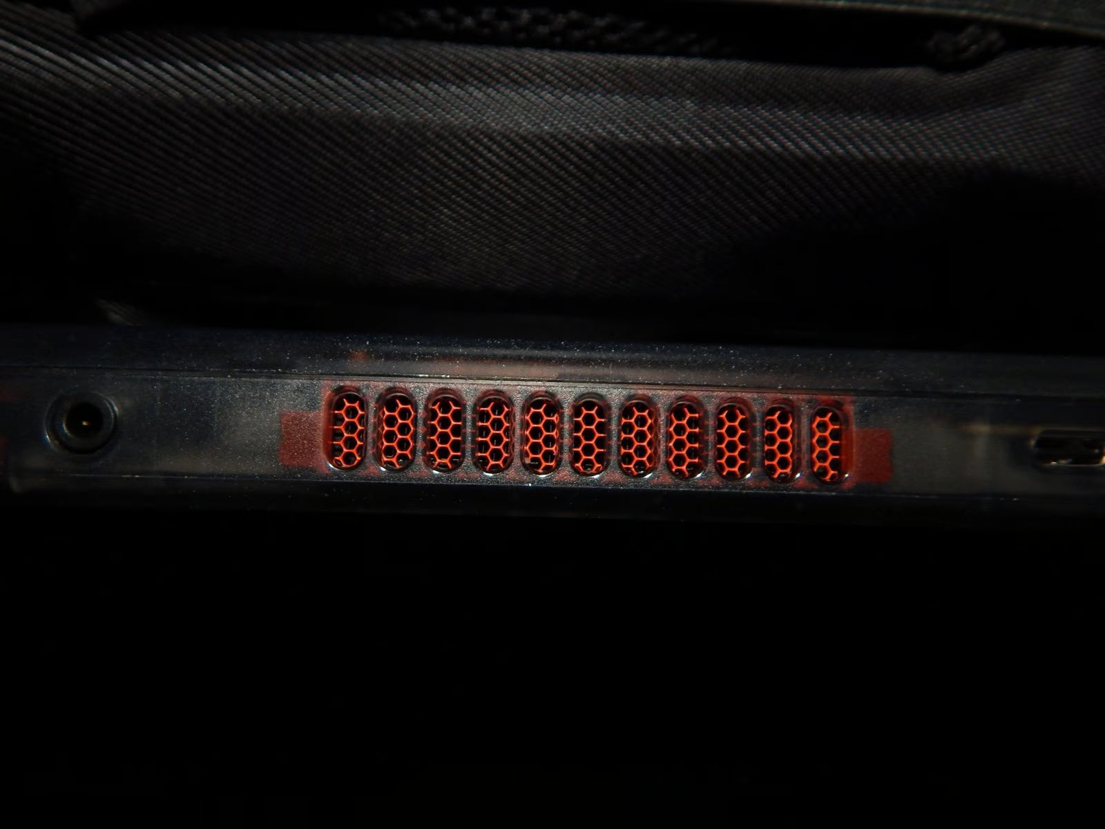 Steam Deck OLED *Limited Edition* w/2TB 2R15