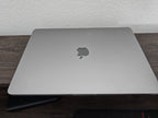 Apple Macbook Pro A2338 13in.  M1 3.2 GHz  256GB SSD 5W79