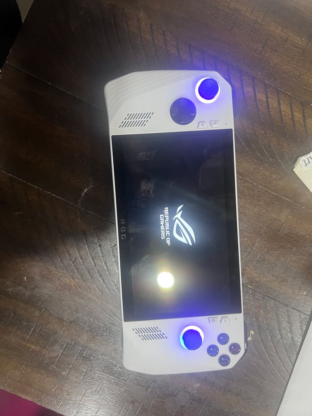 ASUS rog ally z1 extreme 7J62