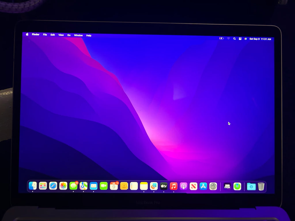 MacBook Pro 8GB 2020 2Y86