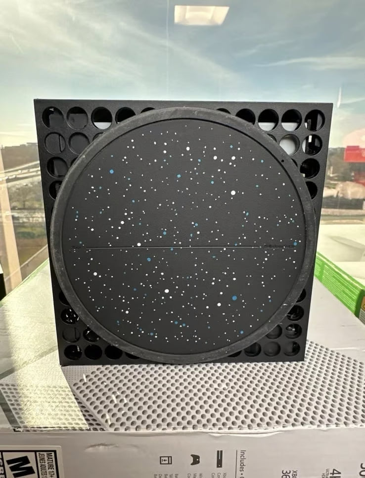 Xbox Series X Halo Infinite Limited Edition Console 7B87