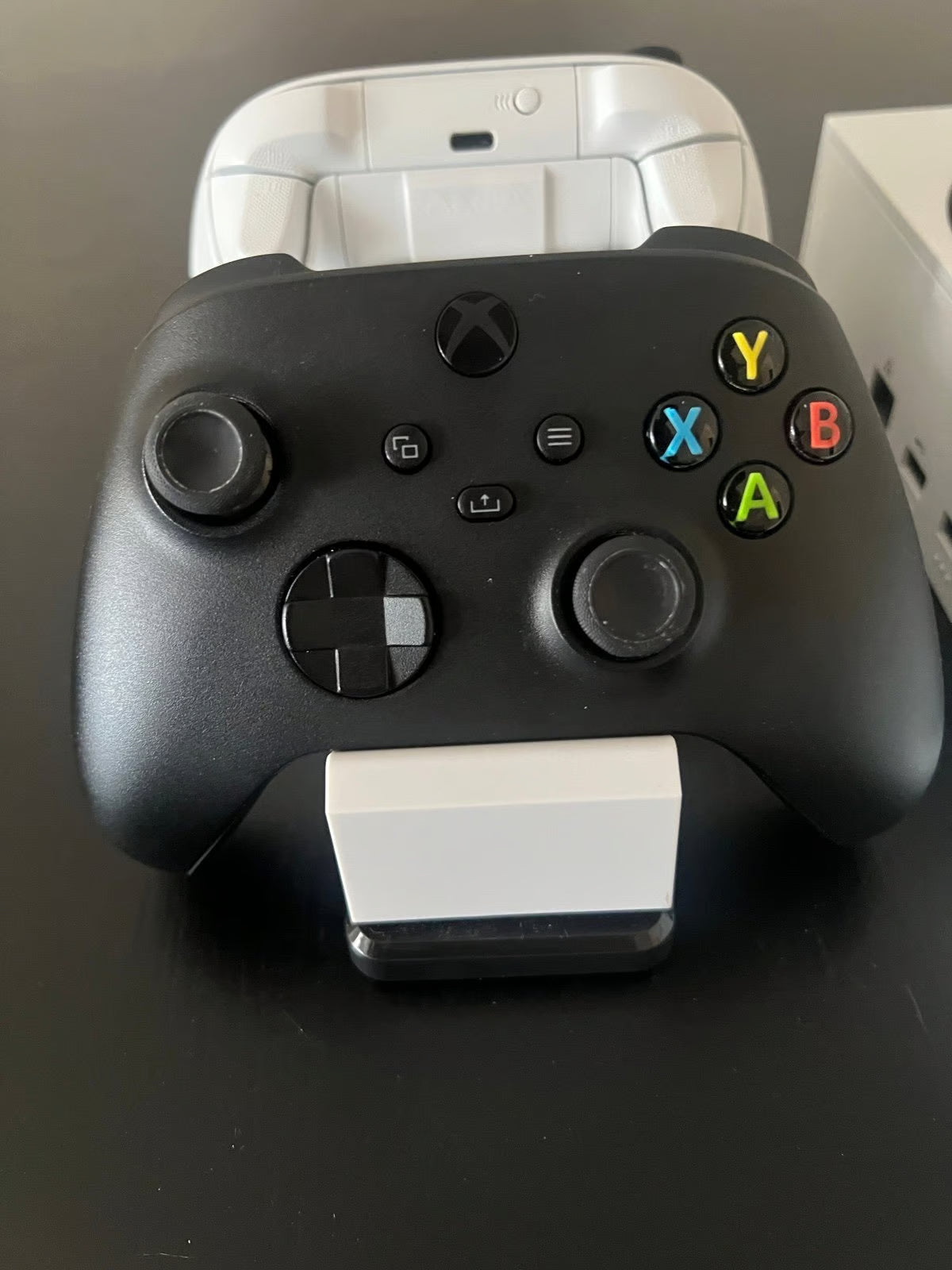 XBOX SERIES S (DIGITAL EDITION) & TWO CONTROLLERS 2E92