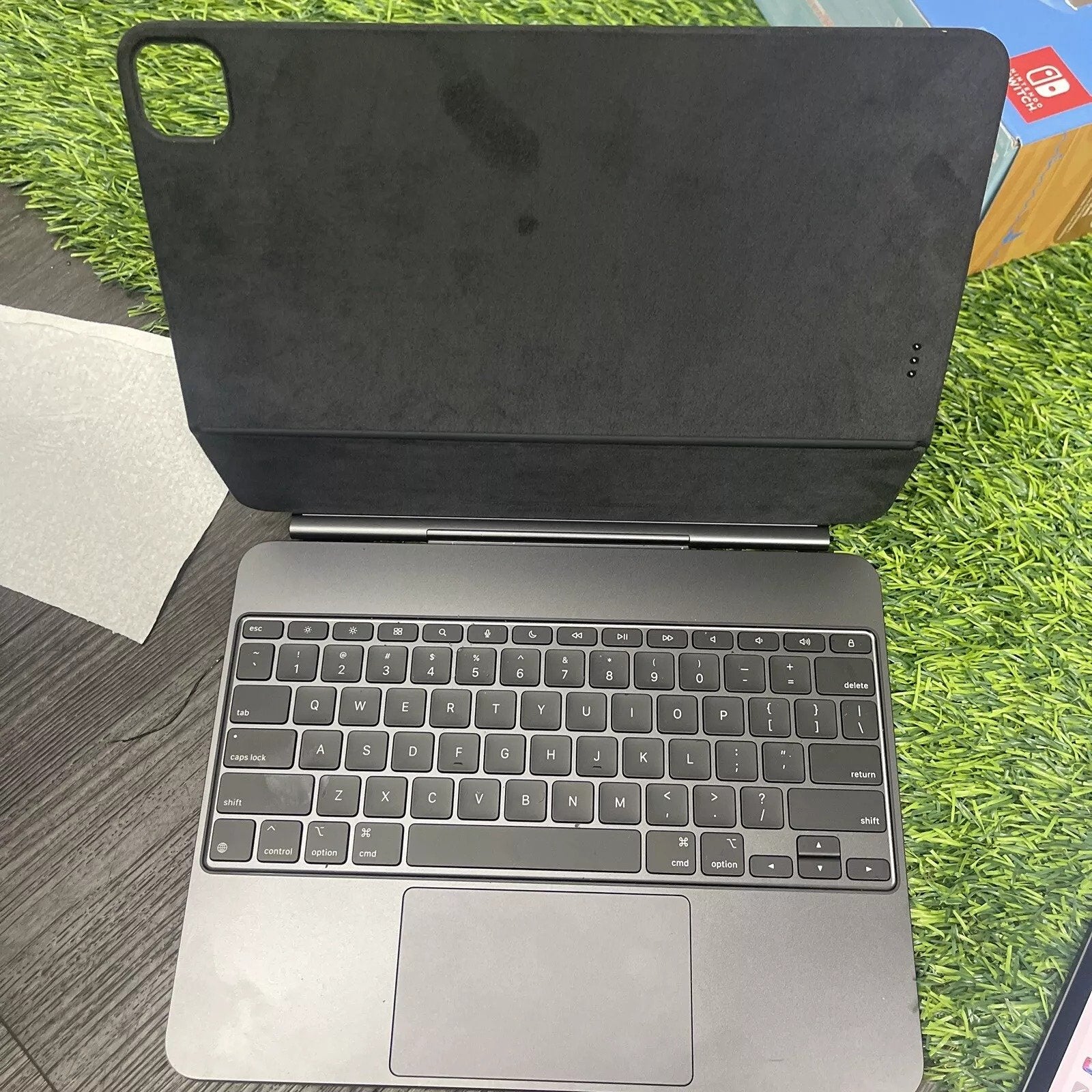 iPad Pro 13"" M4 - 1TB Wifi + Cellular (Unlocked) Magic Keyboard + Pencil 6J86