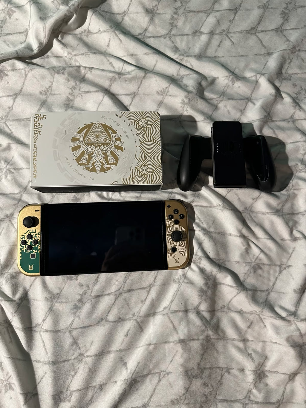 Nintendo Switch OLED Zelda tears of the kingdom edition 2D25