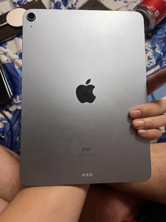 Apple iPad Air 4th Generation 64 GB in Silver 2Y39