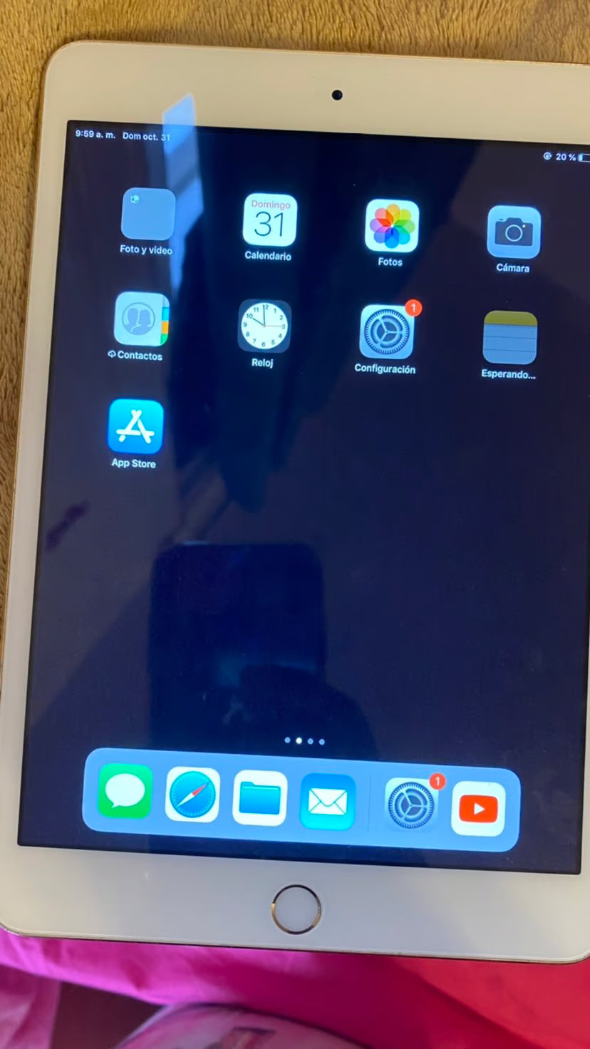 Apple iPad Mini 3rd Generation in Gold 2P15