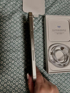 Apple iphone 15 pro max unlocked 1TB 7U72