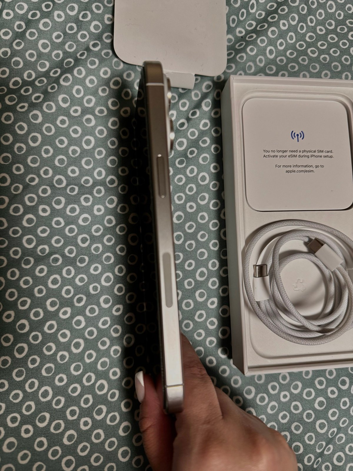 Apple iphone 15 pro max unlocked 1TB 7U72