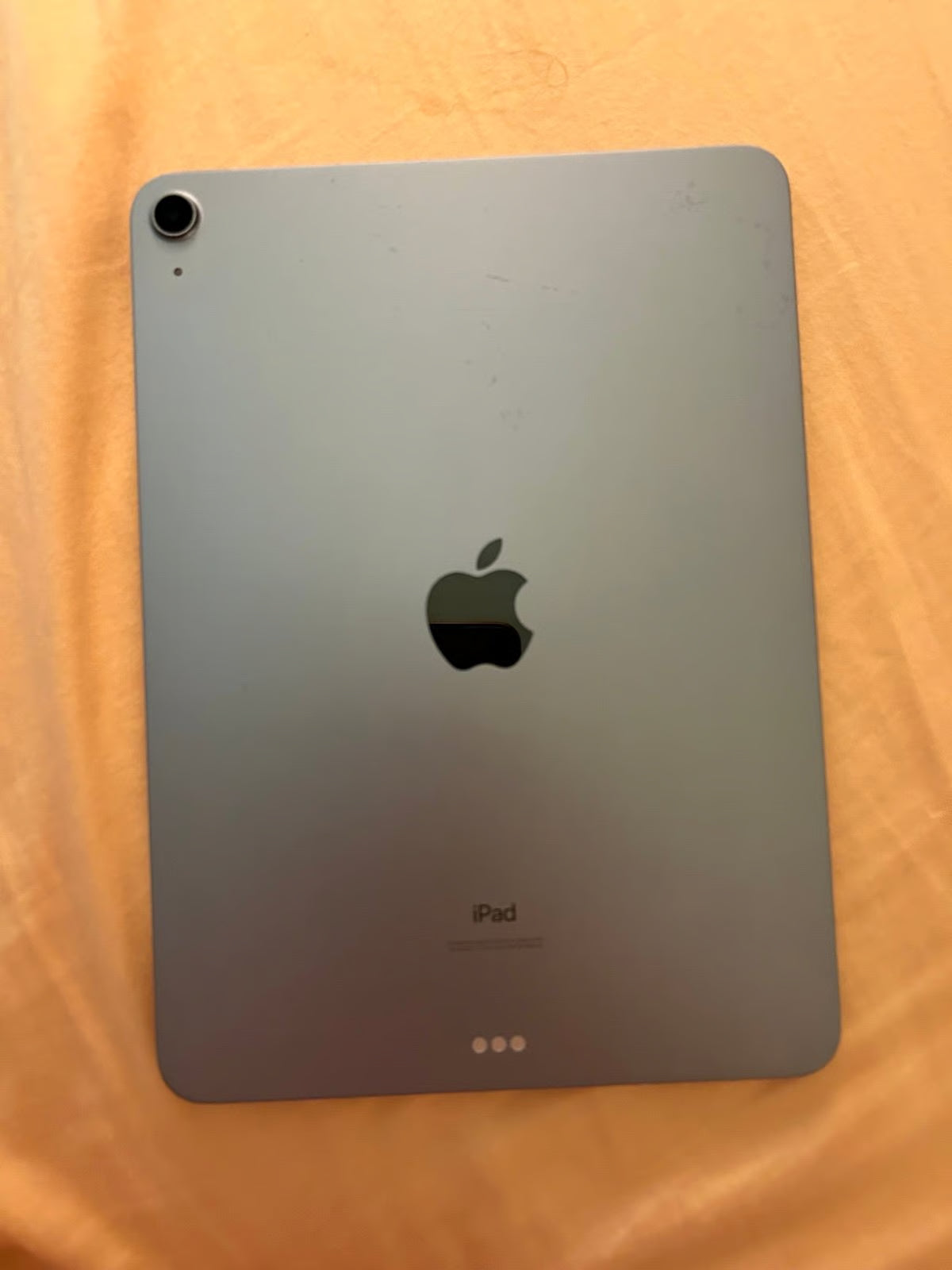 Blue Apple iPad Air 4th Generation 1P18
