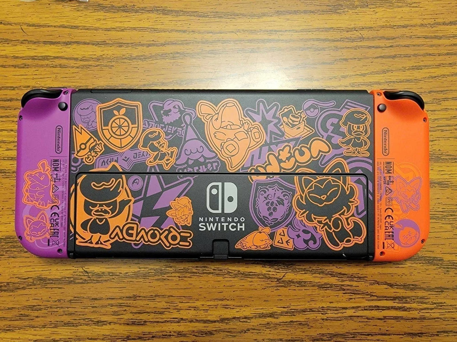 Nintendo Switch Oled Pokemon Scarlet & Violet Edition w/ docking station 9N75