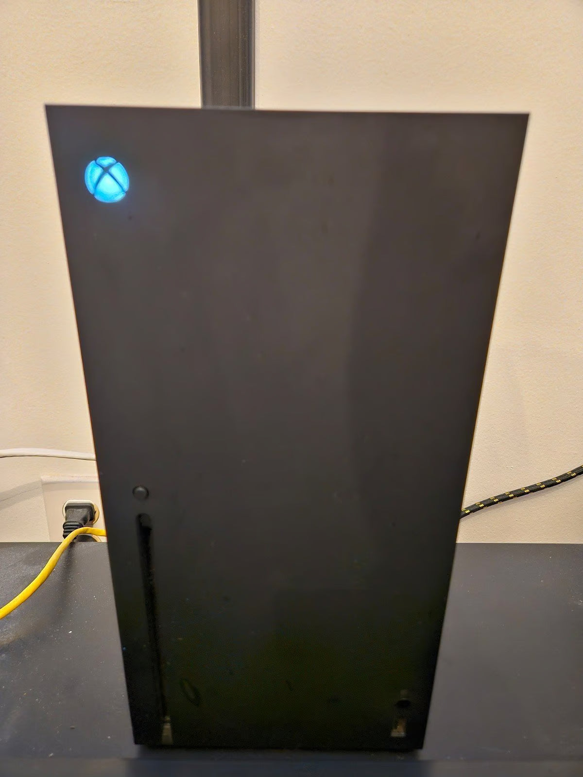 Xbox Series X With Series 2 Controller 7T59