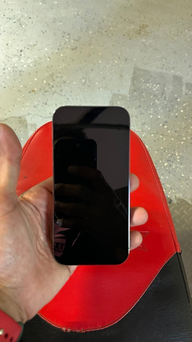 iPhone 14pro 1TB 6U86