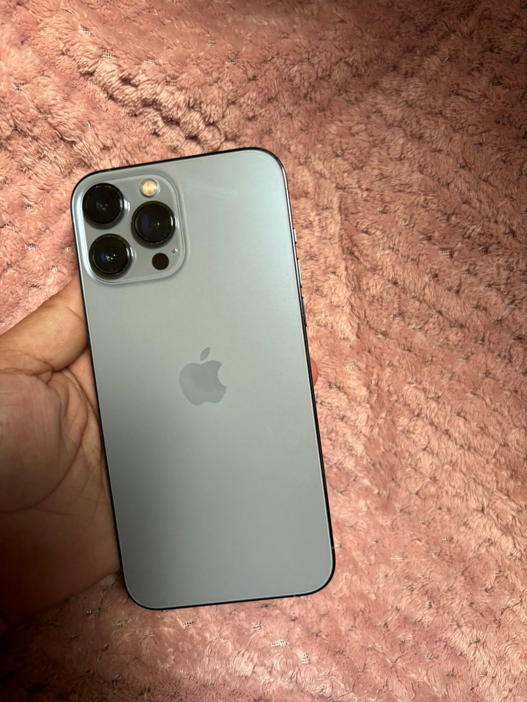 iphone 13 pro max phone unlocked 8R31