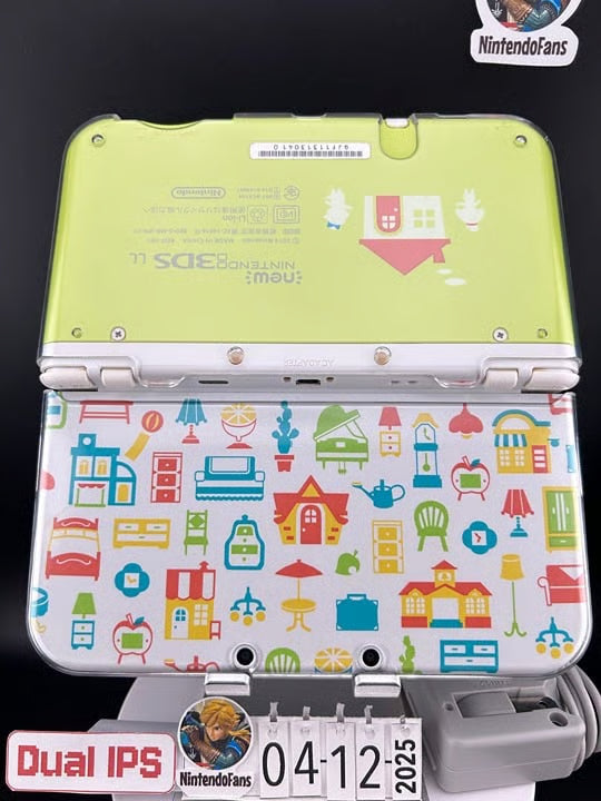 Dual IPS/ New 3DS XL Animal Crossing w 128GB SD Card/Near Mint/ 0410/ US Seller