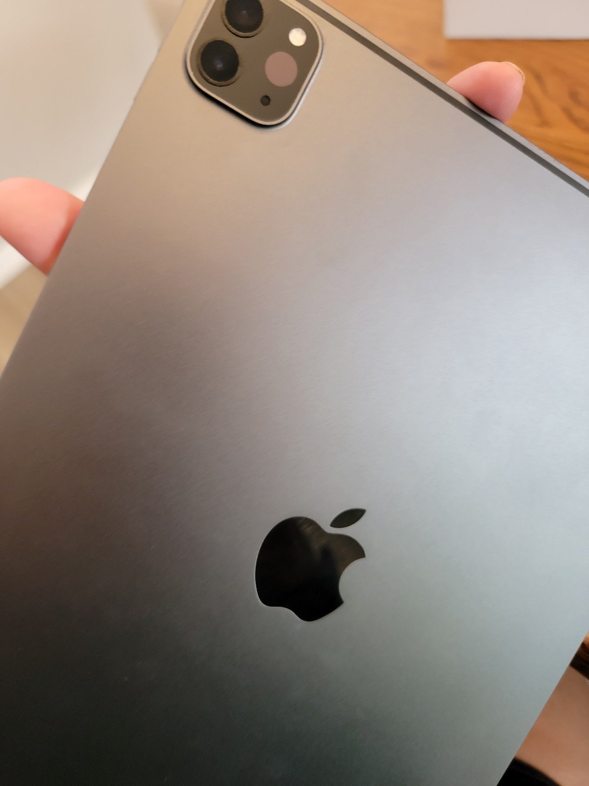 iPad Pro 11 inch 2nd generation Wi-Fi + Cellular 3O23