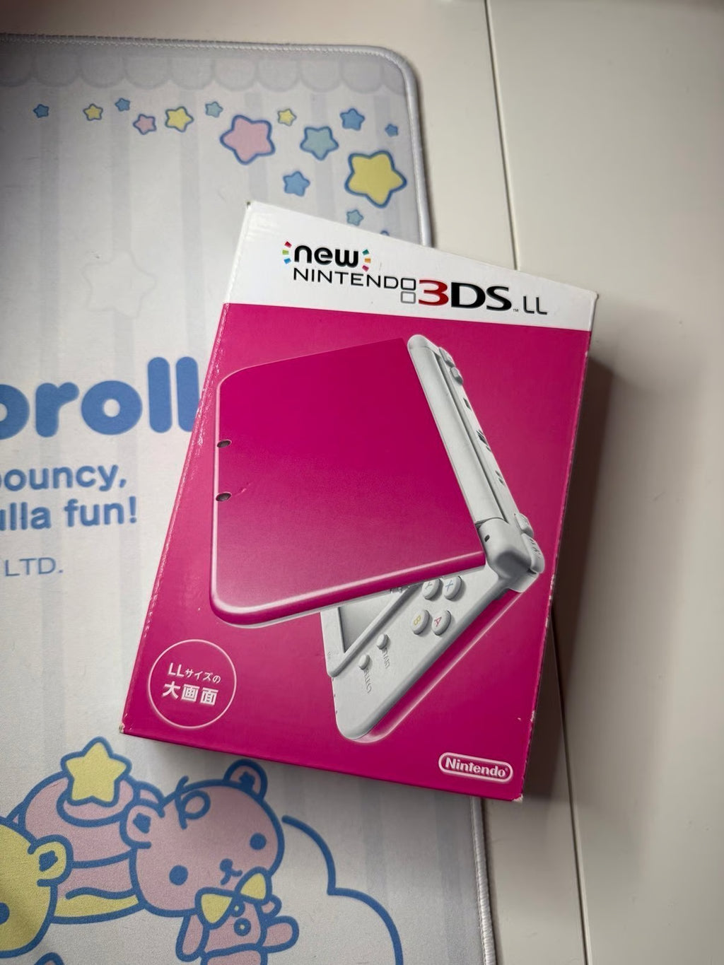 New Nintendo 3DS XL in Pink w/ 256gb sd card