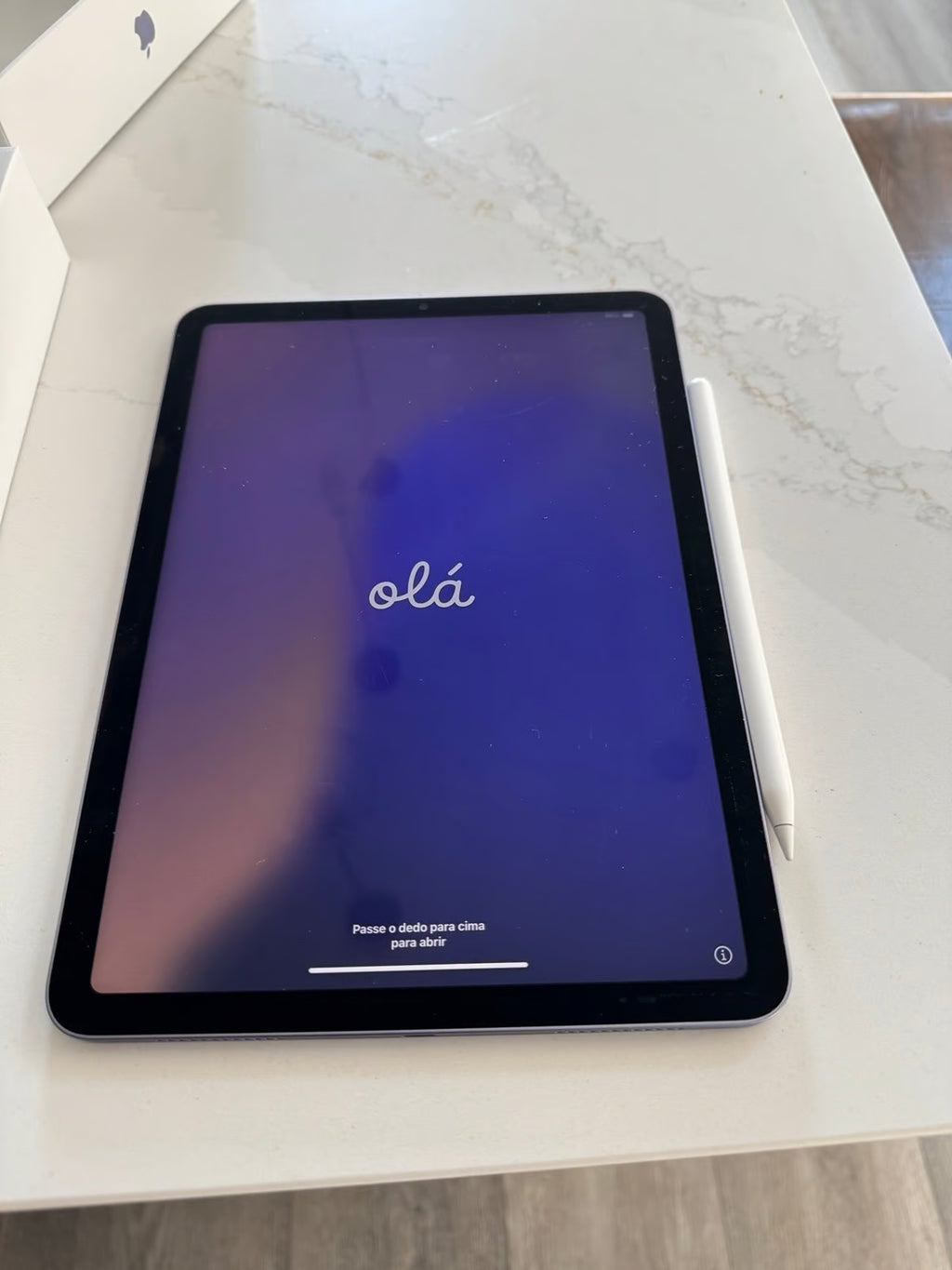 iPad Air 5th Generation WiFi 256GB with 2nd generation Apple Pencil 1D62