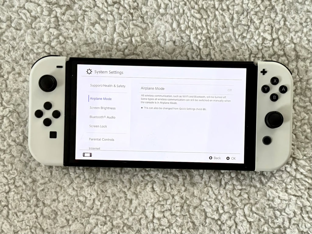 Nintendo Switch OLED White 8N66