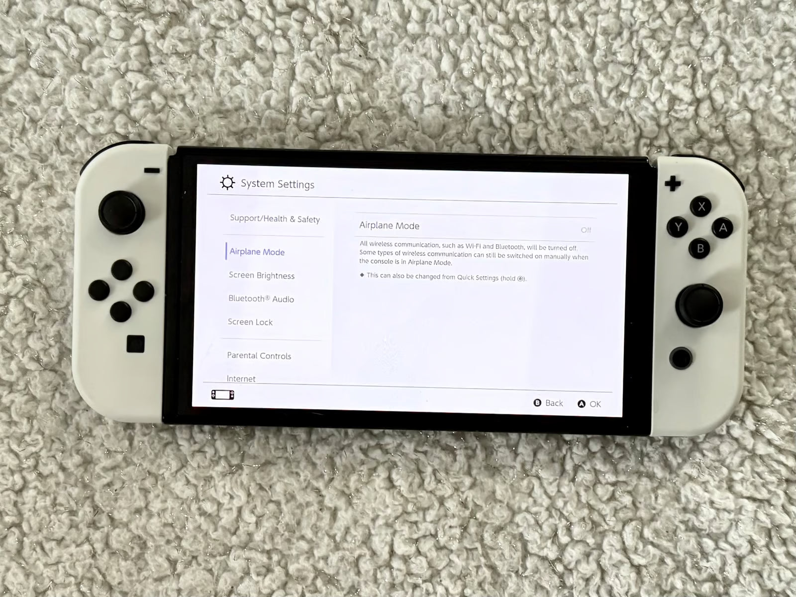 Nintendo Switch OLED White 8N66