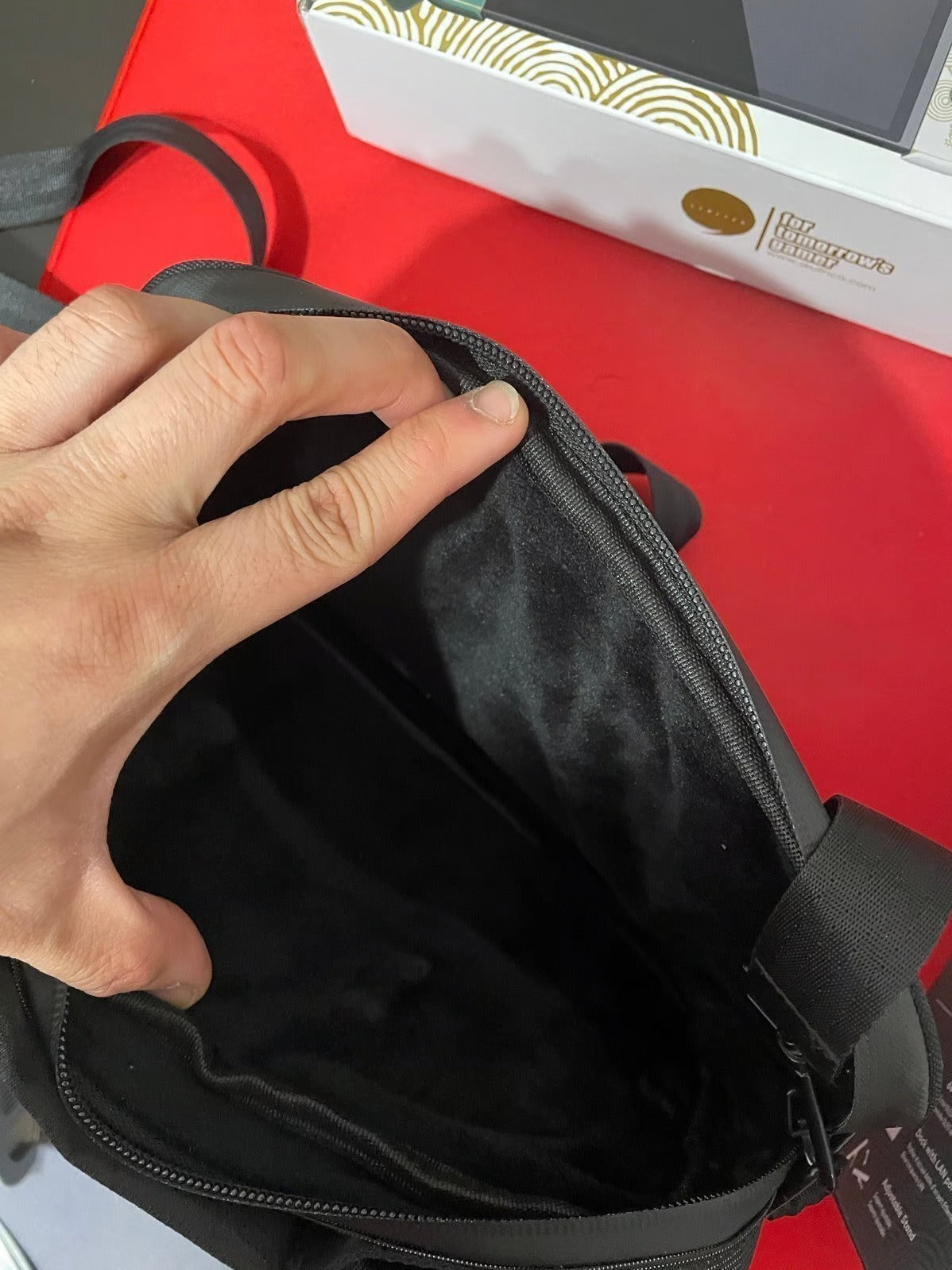 zelda tears of the kingdom Nintendo switch oled special edition + travel bag 2W89