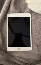 Ipad mini 4. Wifi + cellular 6J15