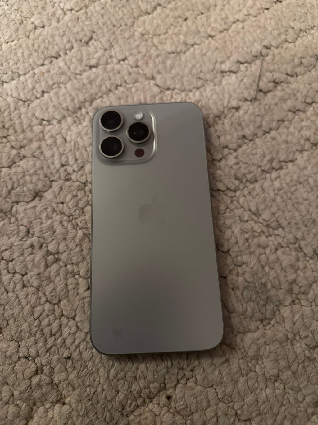 iPhone 15 pro max Att locked 5D78