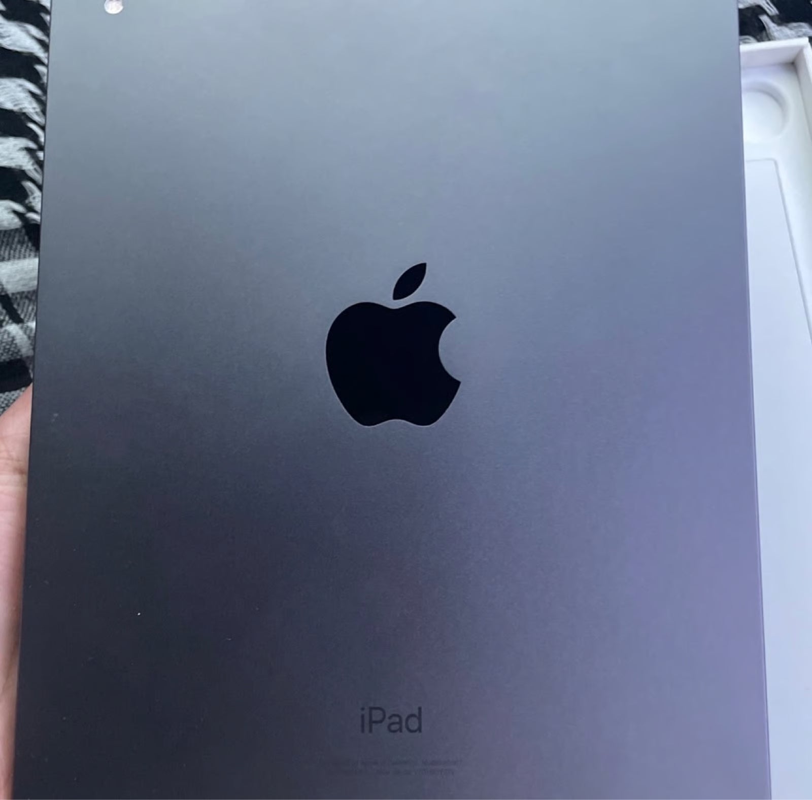 Apple iPad Mini 6th Generation 64 GB in Space Gray 1O73