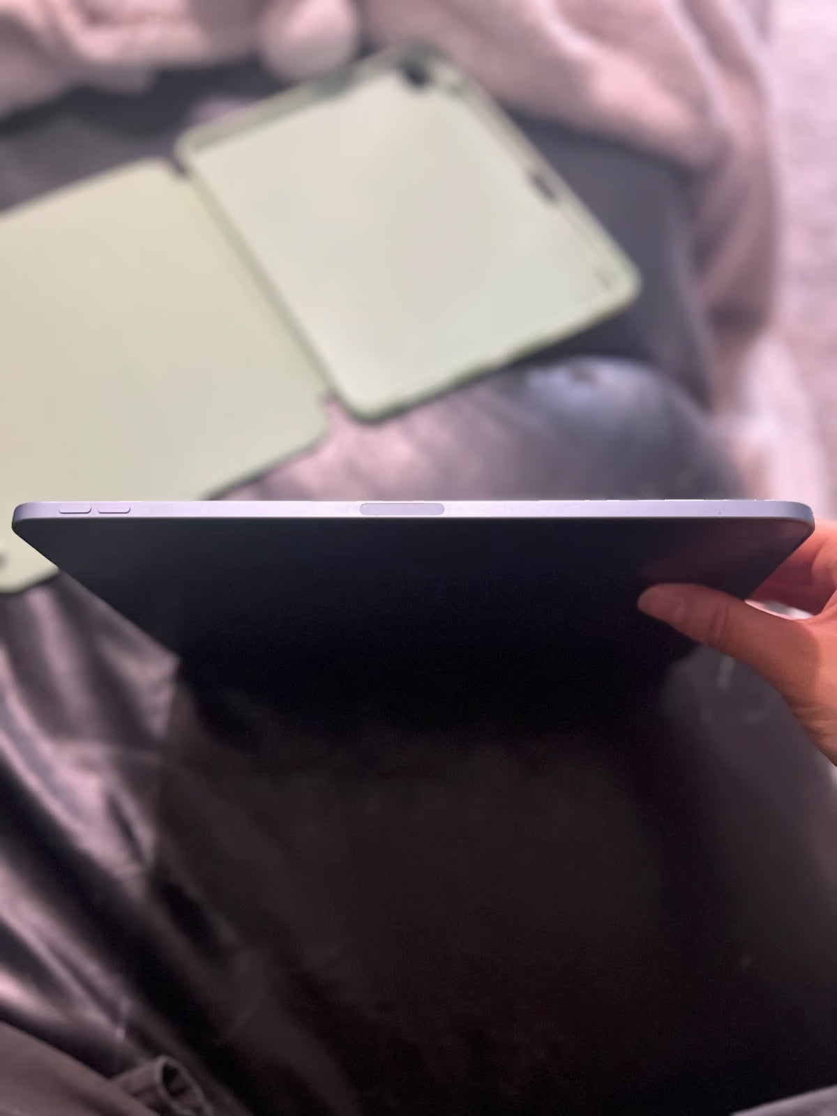 Apple iPad Air 4th Generation 64 GB in Sky Blue 7H75